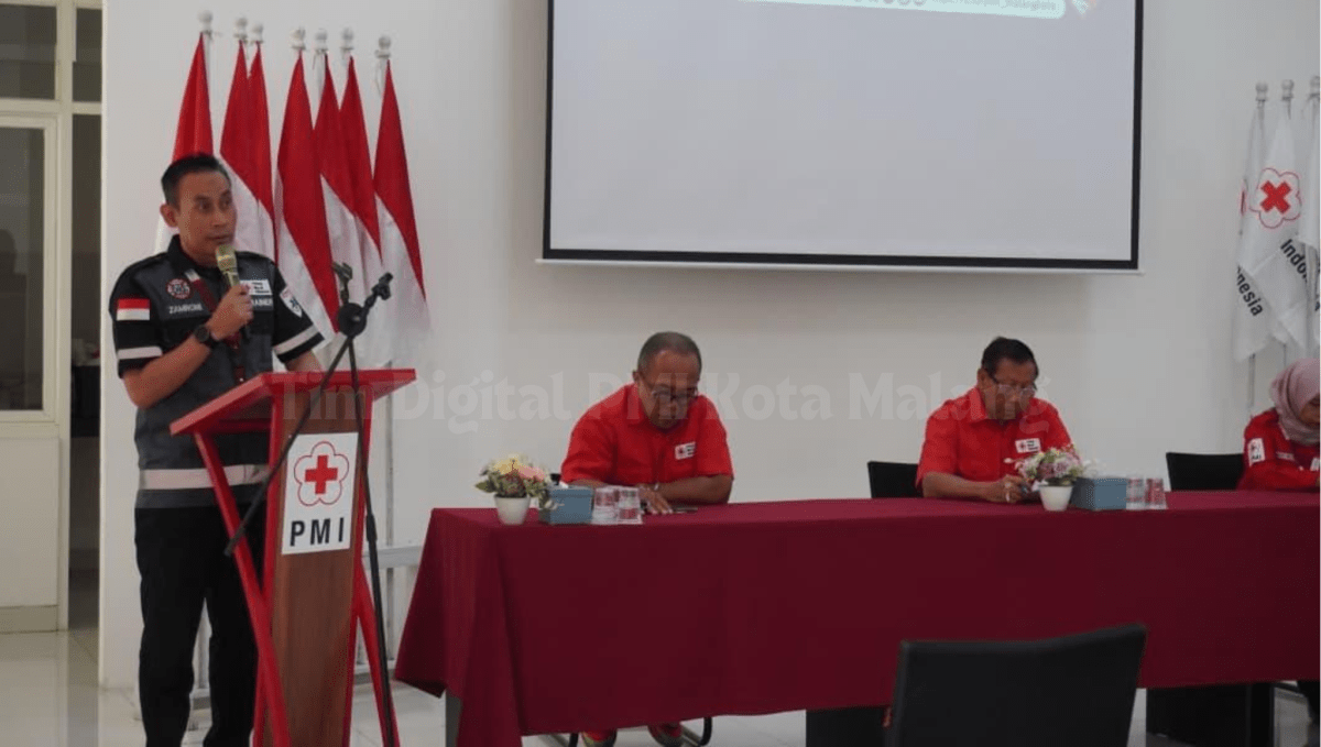 Penyampaian laporan Ketua Panitia Pelatihan Ambulans PMI Kota Palembang